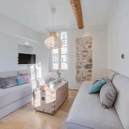 Ange 100m De La - Happy Lägenhet