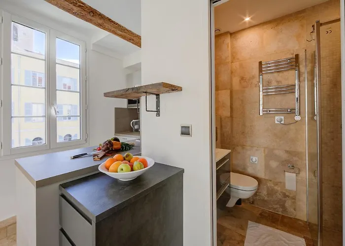 Ange 100m De La - Happy Antibes