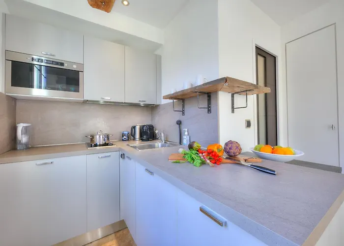 Ange 100m De La - Happy Apartment *